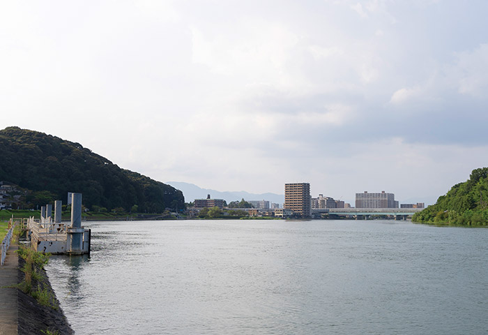 至誠庵のある大津市は琵琶湖のなかでも対岸が近く、南湖（なんこ）と呼ばれるエリア