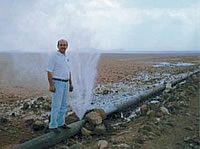 >写真はピース・パイプラインではなく、ヨルダンの水道パイプライン