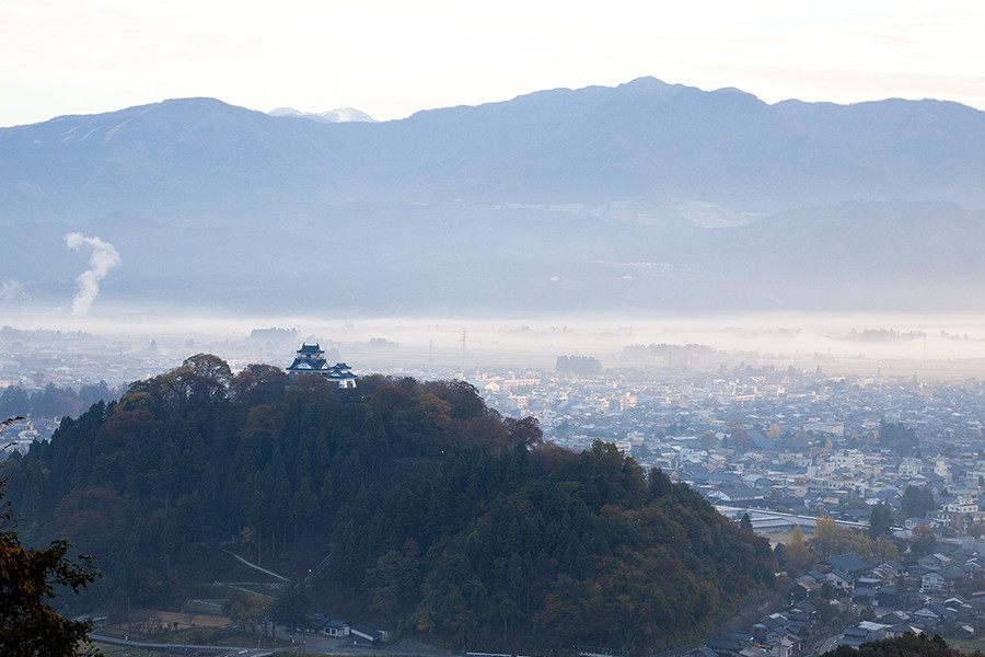 犬山から撮影した天空の城「越前大野城」。