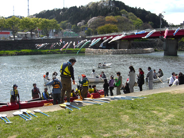 「広瀬川で遊ぼう」開催時のボート乗り場