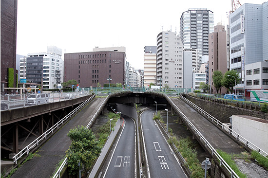 開催当日の三吉橋。