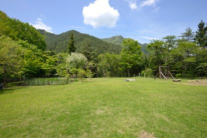 生態園の池があるメインの広場