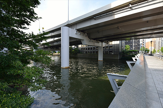 鎧橋