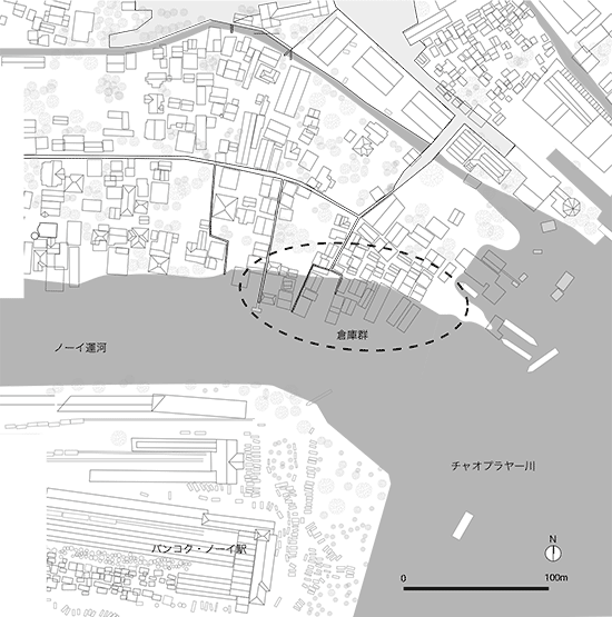 ノーイ地区屋根状図　かつては対岸の駅と結びついた物流の拠点であった。倉庫群は水中に杭を打つ高床で作られ、水上と陸上の両性的な性格を持つ。倉庫群を含め、家屋や道の下は水面や低湿地であるため、水際線は雨季と乾季では全く異なり、一定しない。