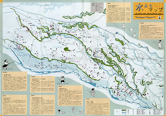 印刷物になった「水みちマップ」。これは野川を中心に作られているが、地域（小金井、国分寺、世田谷など）ごとに詳しく表現されたものもある