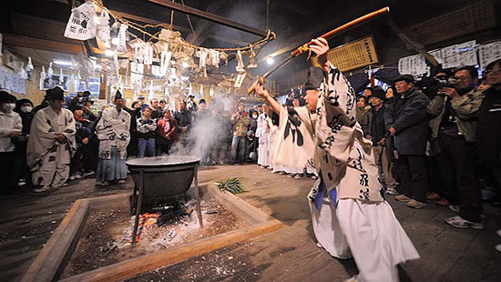 遠山郷霜月祭り