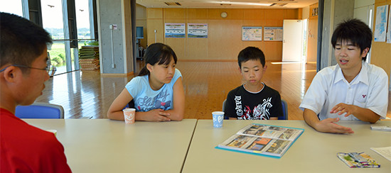 現役YNHCメンバー右から仲野健太郎さん、勝木悠生さん、有吉ひかるさん、高田賢人さん。