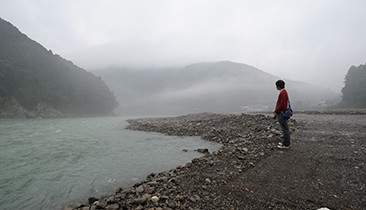 本宮の大斎原そばを流れる熊野川。