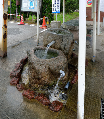 黒部川右岸の入善（にゅうぜん）町は伏流水が豊富。