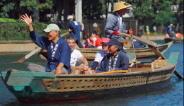 江戸文化を伝える「櫓漕ぎ」和船