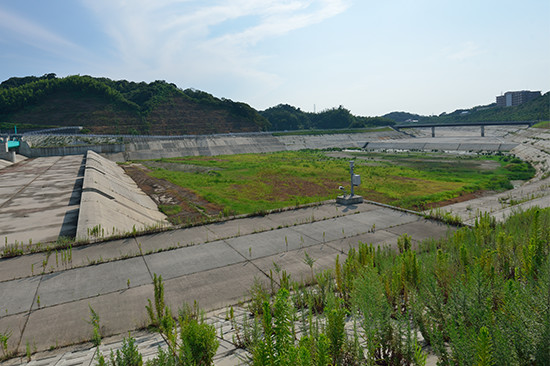 かつての川筋を活かしてつくられた斐伊川放水路