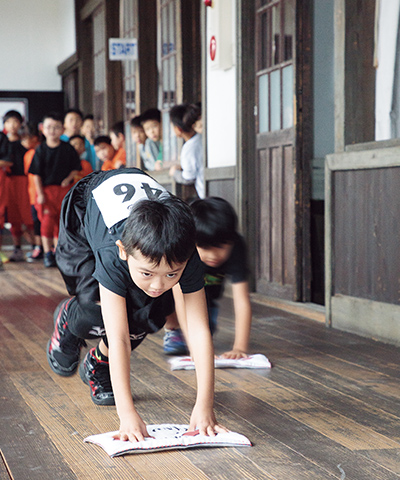 ｢小学四年生以上の部」に出場した子どもたち。