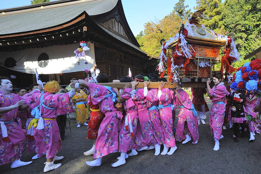 かつて甲斐の国には、御幸祭が3つあったといわれている。おみゆきさんは「東御幸」。