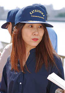 女子隊メンバーの稲葉美哉子さん。このあとゴムボートに乗り込み、操縦訓練を行なった