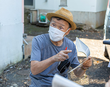 水場の管理をつかさどる世話人の湯川久雄さん