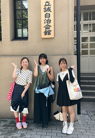 立誠自治会前にて