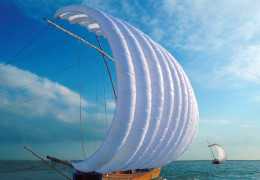 霞ヶ浦の網漁船「帆引き船」